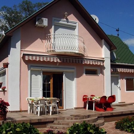 Nyaralo Balatonmariafuerdo Villa ภายนอก รูปภาพ