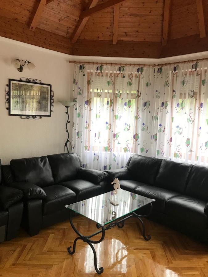 Nyaralo Balatonmariafuerdo Villa ภายนอก รูปภาพ
