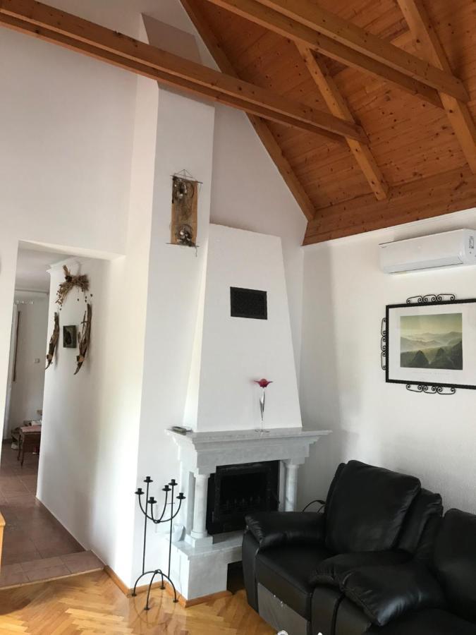 Nyaralo Balatonmariafuerdo Villa ภายนอก รูปภาพ
